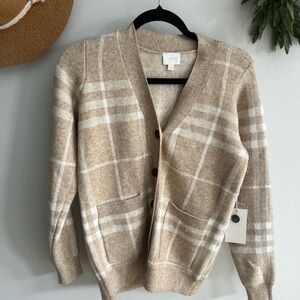 247 Cyrus new retails $110 cardigan small